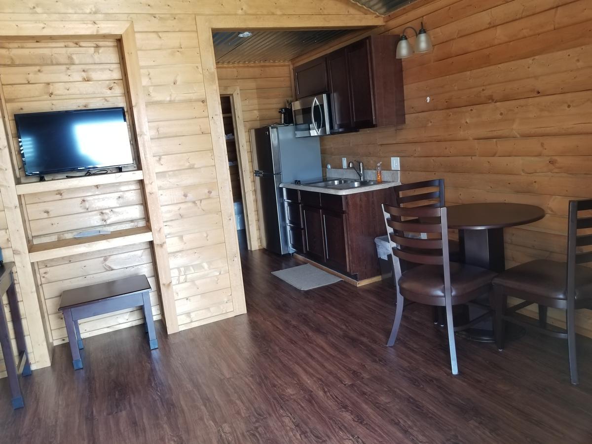 Paradise Rv & Cabins Resort Vinton Luaran gambar